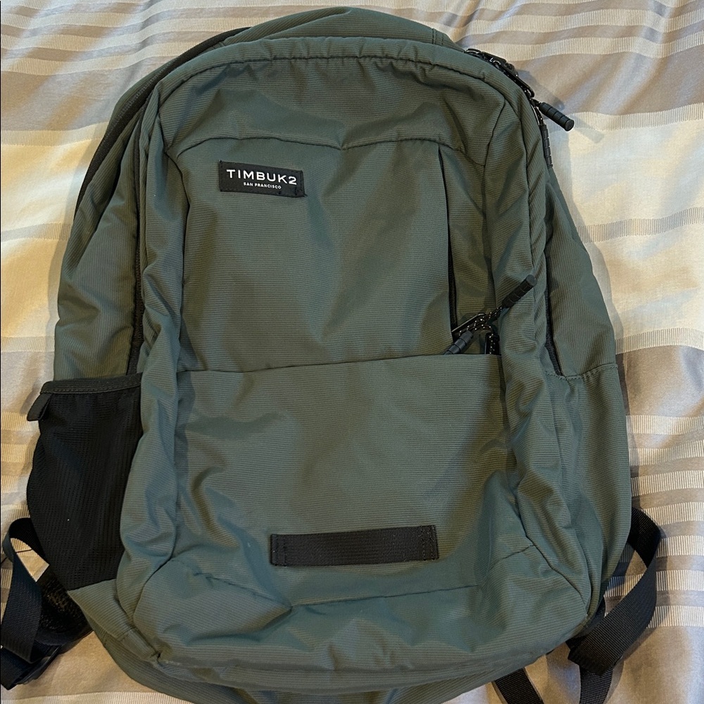Timbuk2 grey laptop sleeve Backpack